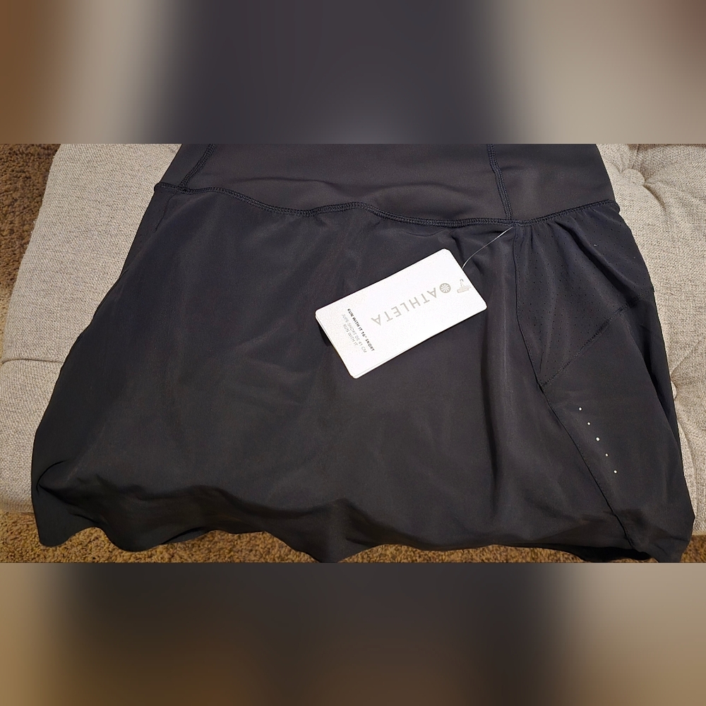 Athleta Run With It 16" Inch Skort. Black, XS